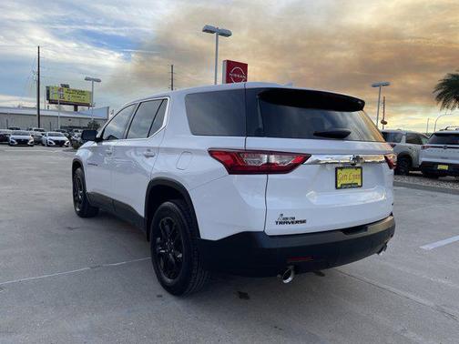 2021 Chevrolet Traverse LS