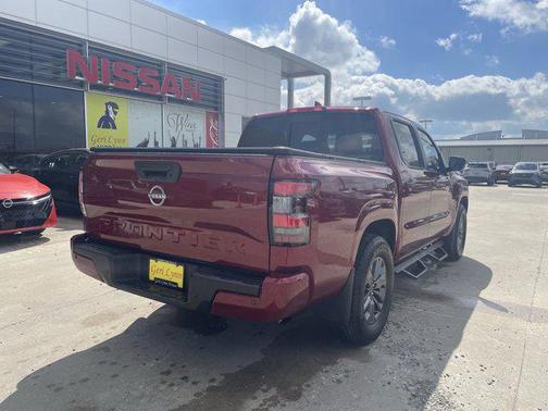 2025 Nissan Frontier SV