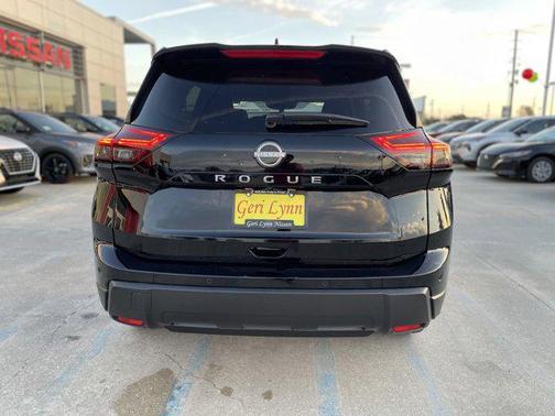 2025 Nissan Rogue S