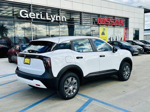 Fresh Powder 2026 Nissan Kicks S