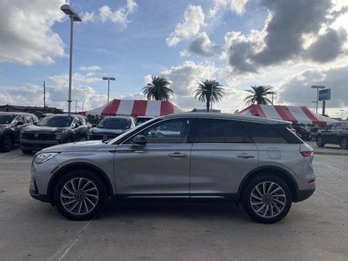 Silver Radiance Metallic Clearcoat 2024 Lincoln Corsair Reserve