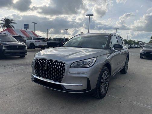 Silver Radiance Metallic Clearcoat 2024 Lincoln Corsair Reserve