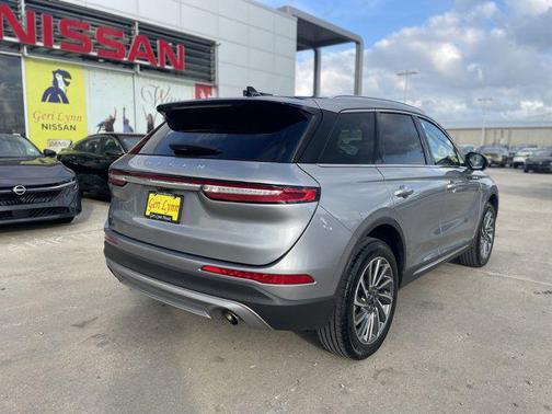 Silver Radiance Metallic Clearcoat 2024 Lincoln Corsair Reserve