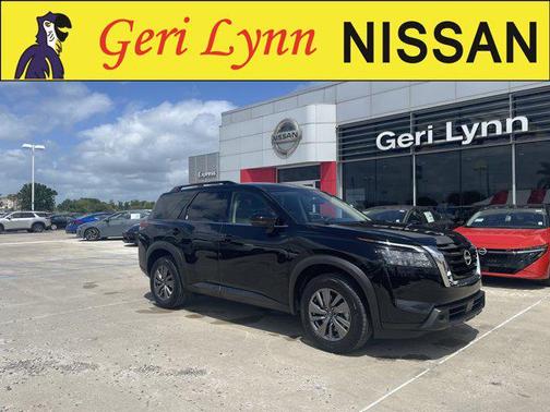 2025 Nissan Pathfinder SV FWD