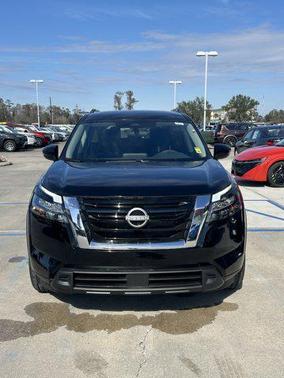 2025 Nissan Pathfinder SV FWD