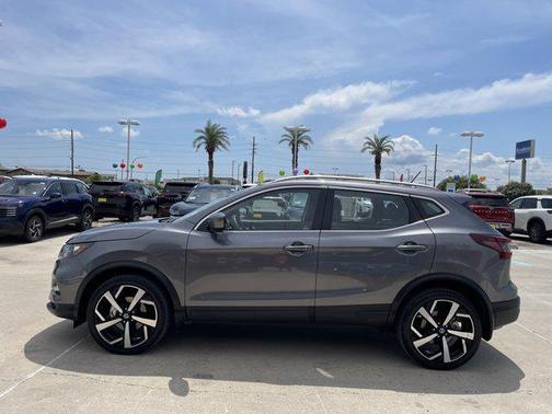 2022 Nissan Rogue Sport SL