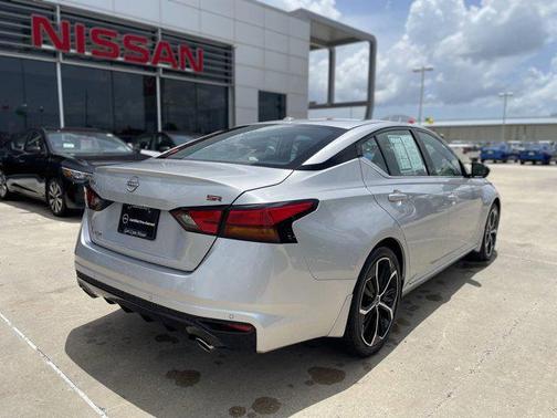 2024 Nissan Altima SR FWD