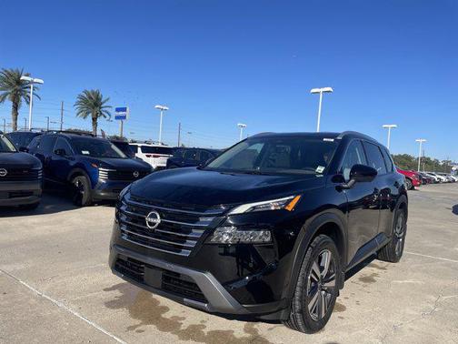 2025 Nissan Rogue SL