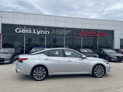 2024 Nissan Altima 2.5 SL