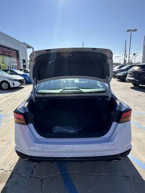 2025 Nissan Altima SR FWD