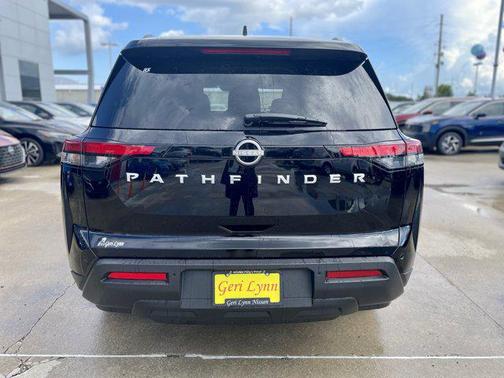 2025 Nissan Pathfinder SV FWD