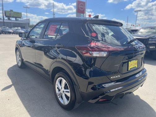 2025 Nissan Kicks S