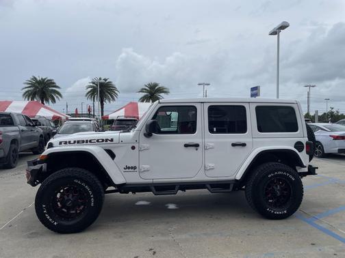 Bright White Clearcoat 2023 Jeep Wrangler Rubicon