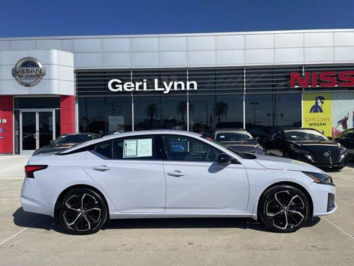 2024 Nissan Altima SR FWD