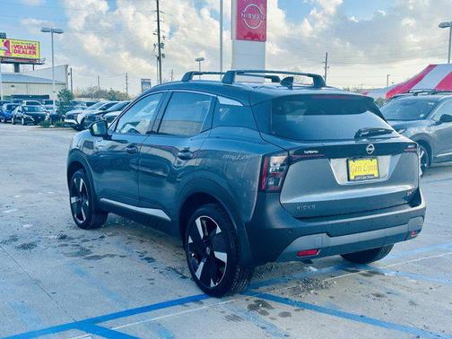 2TGUN MET/SPORT 2026 Nissan Kicks SR