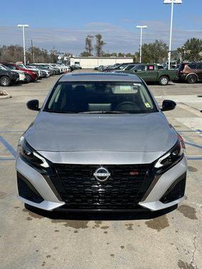 2025 Nissan Altima SR FWD