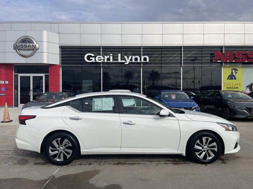 2021 Nissan Altima S FWD