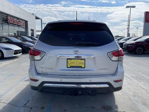 2016 Nissan Pathfinder Platinum