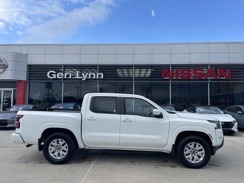 2024 Nissan Frontier SV