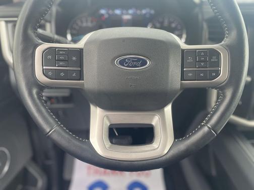 Iconic Silver Metallic 2023 Ford Expedition Max XLT