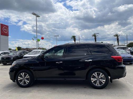 2020 Nissan Pathfinder SV 2WD