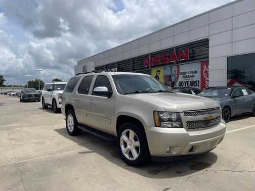 Champagne Silver Metallic 2013 Chevrolet Tahoe LT