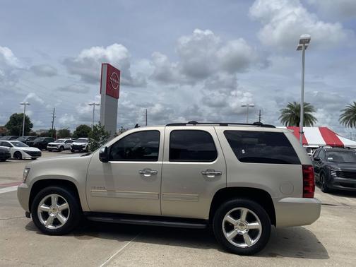 Champagne Silver Metallic 2013 Chevrolet Tahoe LT