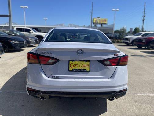 Gray Sky Pearl 2025 Nissan Altima SR FWD