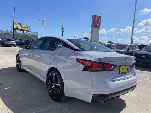 Gray Sky Pearl 2025 Nissan Altima SR FWD