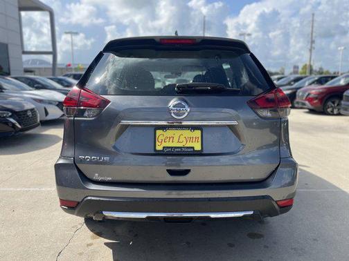2020 Nissan Rogue S