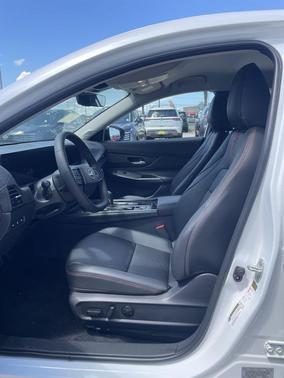 Aspen White Tricoat 2026 Nissan Sentra SR