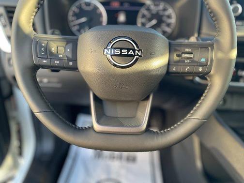 Everest White Pearl Tricoat 2026 Nissan Rogue Dark Armor