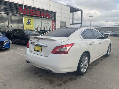 2011 Nissan Maxima SV