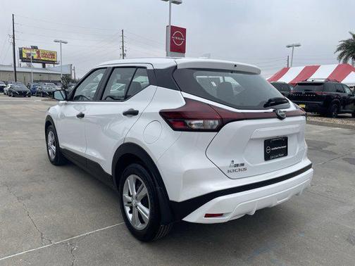 2025 Nissan Kicks S