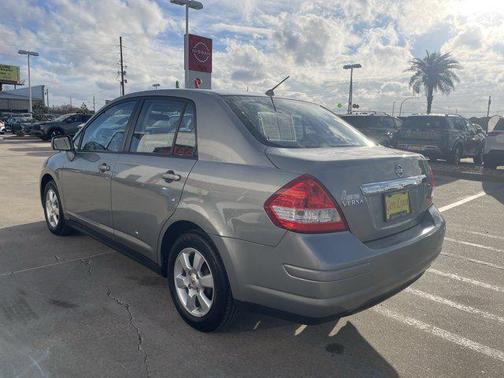 2009 Nissan Versa 1.8 SL