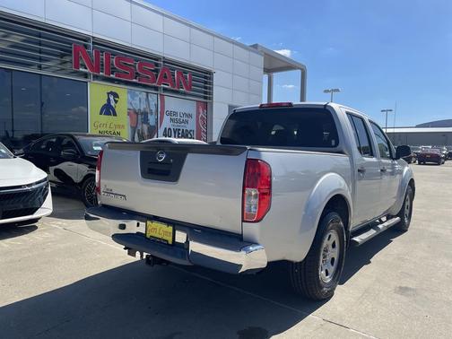 Brilliant Silver 2014 Nissan Frontier S