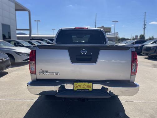 Brilliant Silver 2014 Nissan Frontier S
