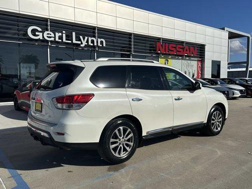 2015 Nissan Pathfinder SL