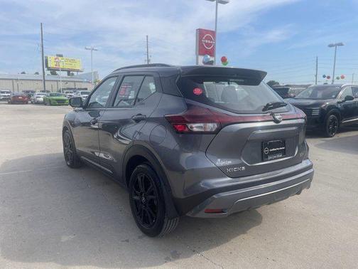 2024 Nissan Kicks SR