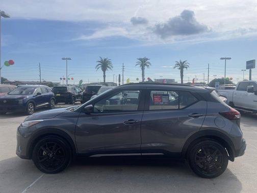 2024 Nissan Kicks SR