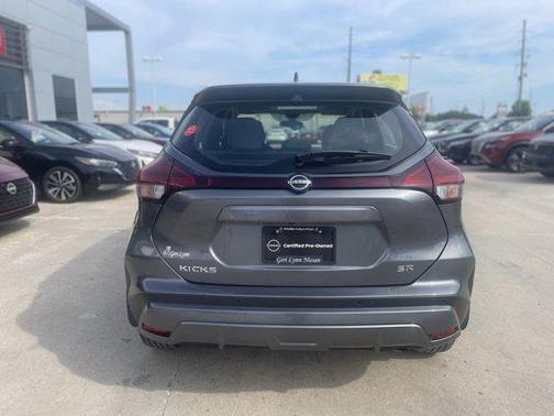 2024 Nissan Kicks SR
