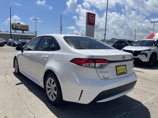 White 2020 Toyota Corolla LE