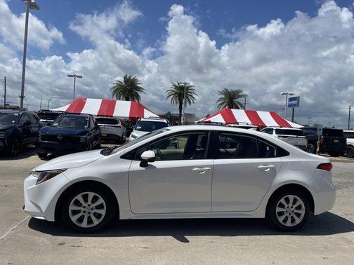 White 2020 Toyota Corolla LE