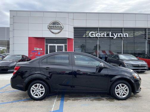 2017 Chevrolet Sonic LS