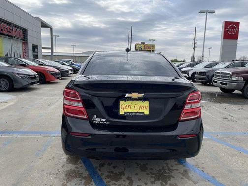 2017 Chevrolet Sonic LS