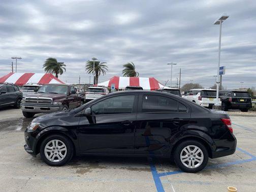 2017 Chevrolet Sonic LS