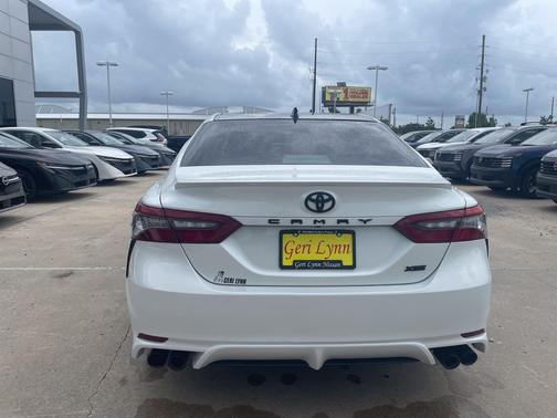 Wind Chill Pearl 2021 Toyota Camry XSE