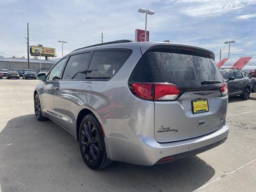 2020 Chrysler Pacifica Limited
