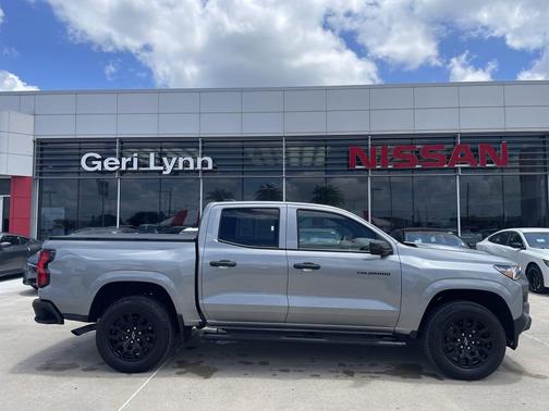 Sterling Gray Metallic 2025 Chevrolet Colorado WT