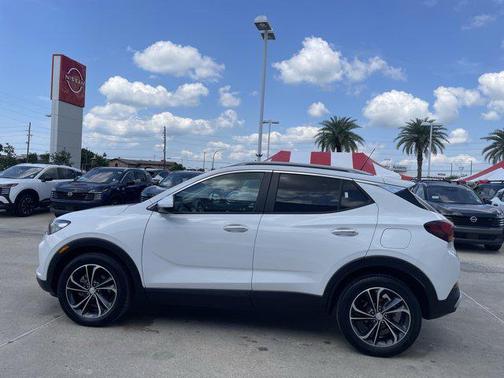 Summit White 2023 Buick Encore GX Select